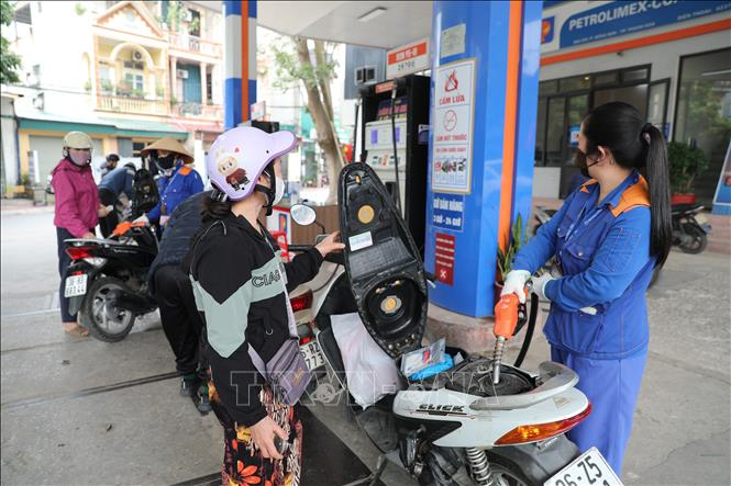 Công điện của Thủ tướng Chính phủ về tăng cường các giải pháp bảo đảm cung ứng xăng dầu 